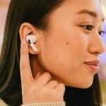 choosing headphones over ear vs in ear