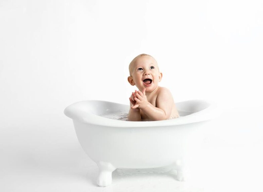 calming baby bath time