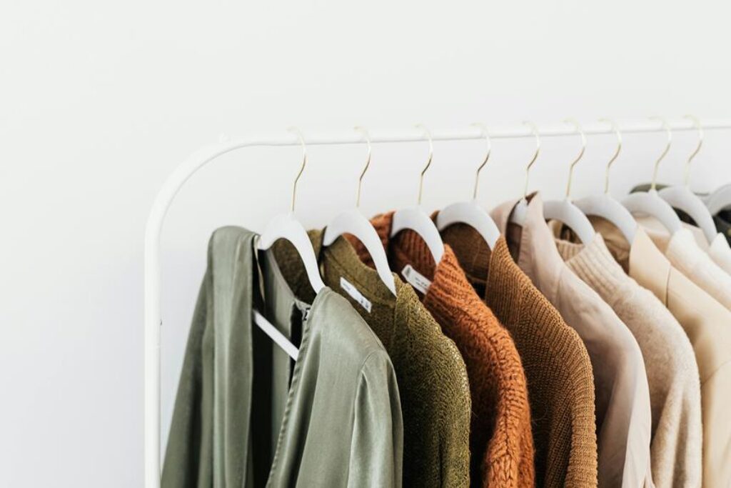 closet organization genius hacks