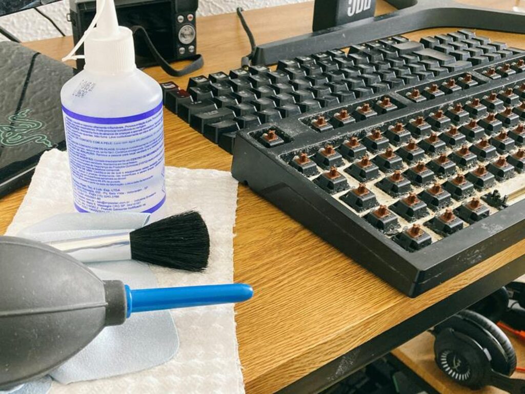 keyboard cleaning and maintenance
