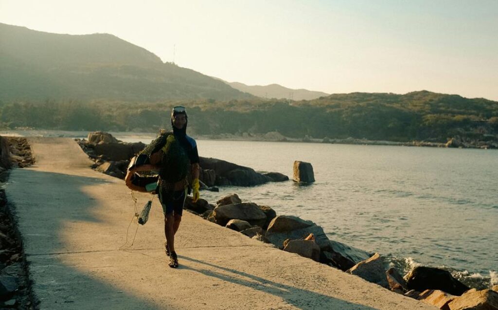 lightweight hiking gear essentials