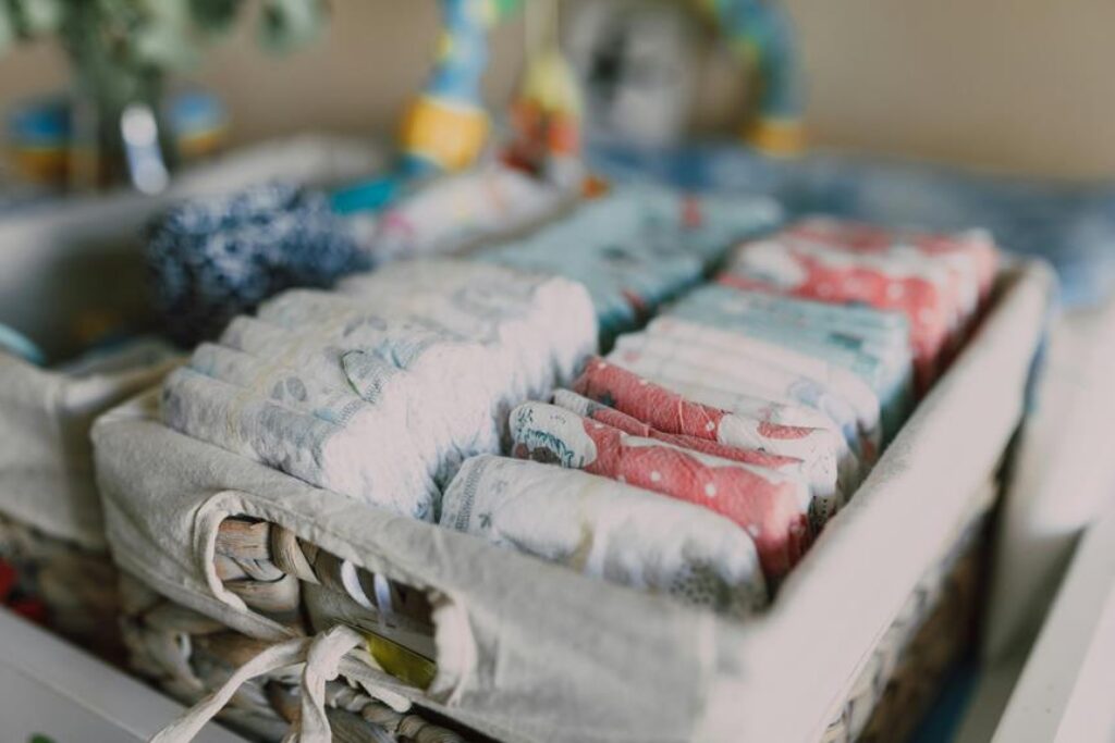 organizing baby clothes efficiently
