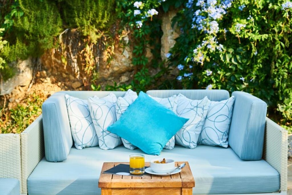 outdoor cushion maintenance tips